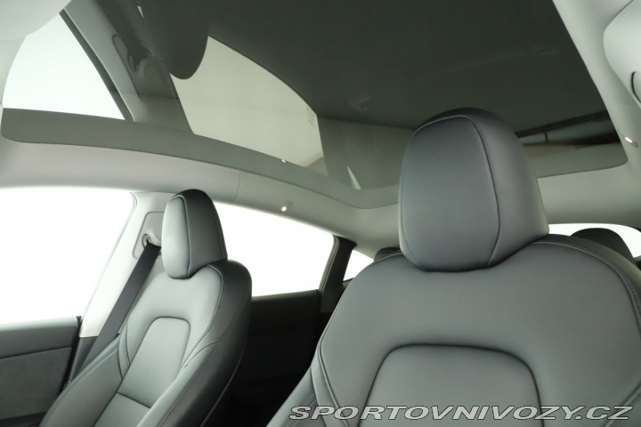 Tesla Model Y Long Range AWD 79kWh 2024