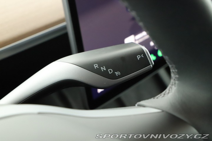 Tesla Model Y Long Range AWD 79kWh 2024