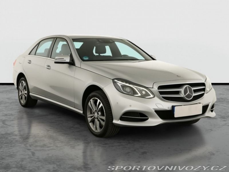 Mercedes-Benz E E 400 4MATIC