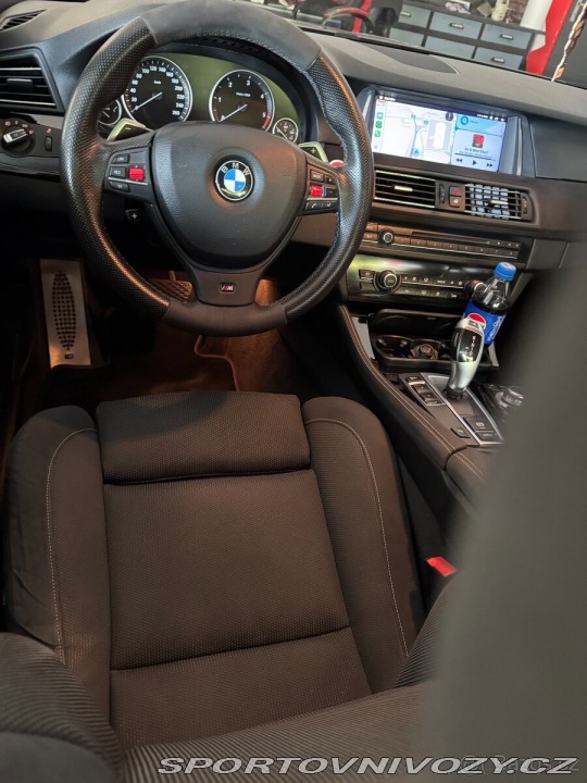 BMW 5 2,0 F10 520D 2011
