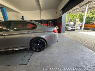 BMW 5 2,0   F10 520D 2011