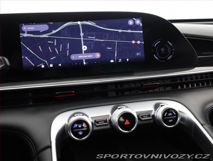Ostatní značky Ostatní modely Omoda 9 SHS 1.5 PHEV 2026