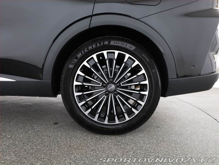 Ostatní značky Ostatní modely Omoda 9 SHS 1.5 PHEV 2026