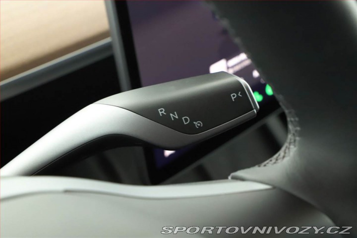 Tesla Model Y Long Range AWD 79kWh 2024