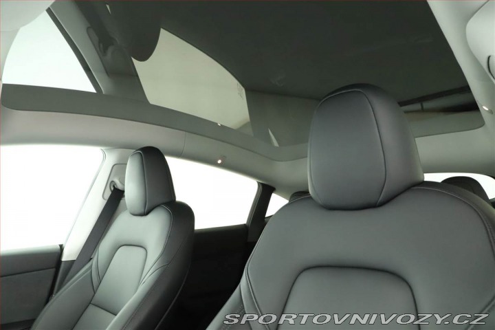 Tesla Model Y Long Range AWD 79kWh 2024