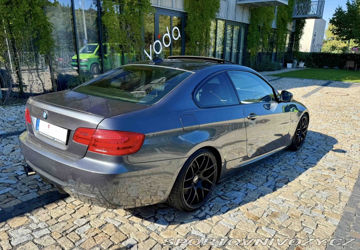BMW 3 330xd E92 2012