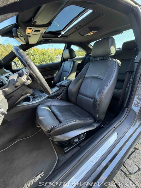 BMW 3 330xd E92 2012