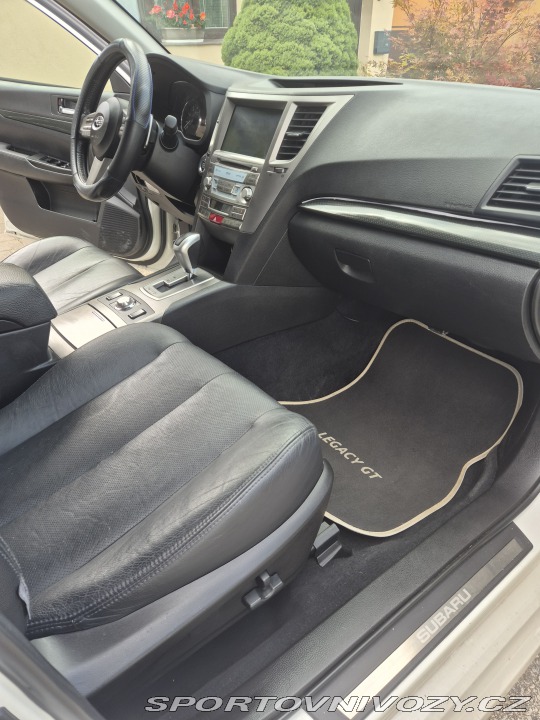Subaru Legacy 2.5GT AWD 2010