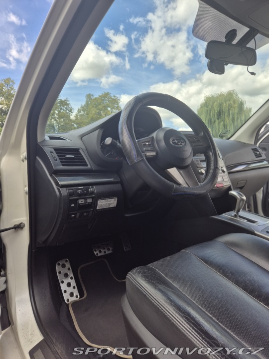 Subaru Legacy 2.5GT AWD 2010