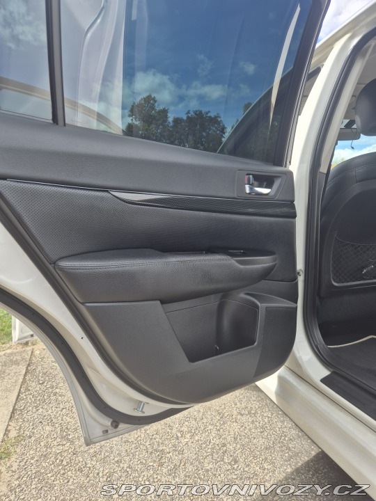 Subaru Legacy 2.5GT AWD 2010