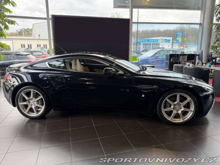 Aston Martin Vantage V8 2006