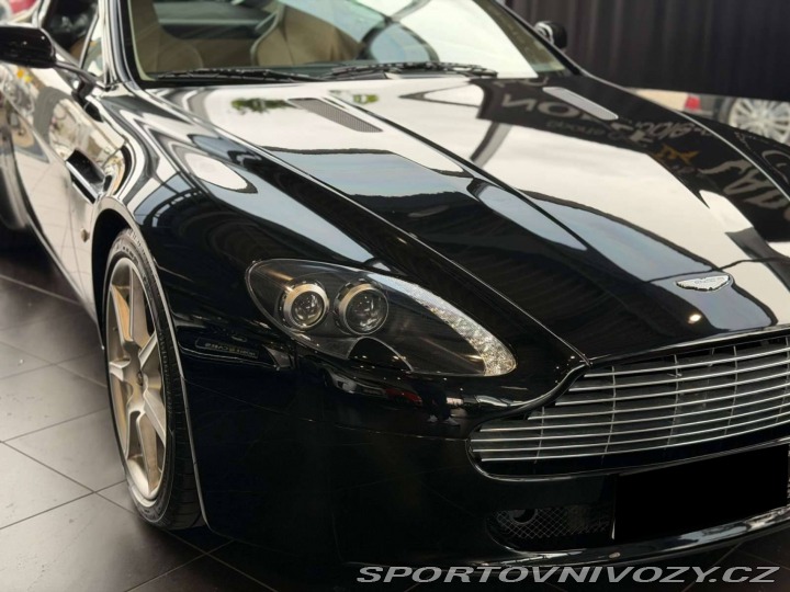 Aston Martin Vantage V8 2006
