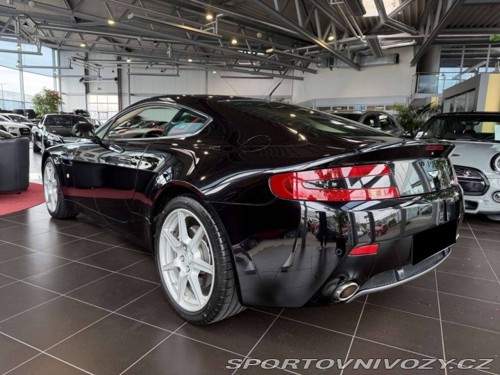 Aston Martin Vantage V8 2006