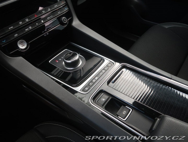 Jaguar F-Pace R-Sport 25d AWD 2018