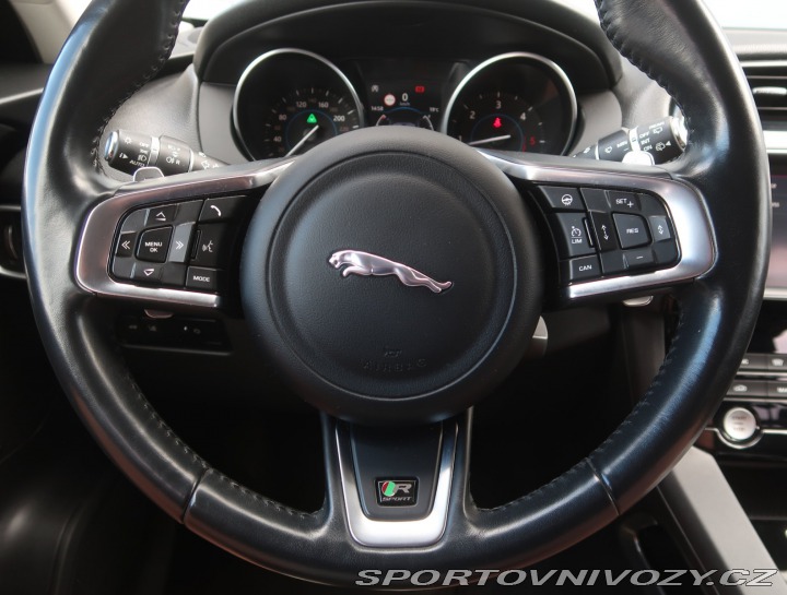 Jaguar F-Pace R-Sport 25d AWD 2018