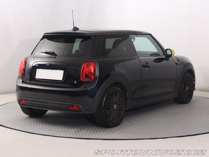 Mini Cooper Baker Street Cooper SE 32 2021