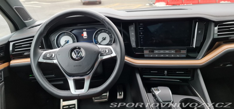 Volkswagen Ostatní modely Touareg V8 4,0 310 kw