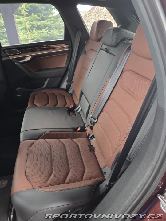 Volkswagen Ostatní modely Touareg V8 4,0  310 kw 2019