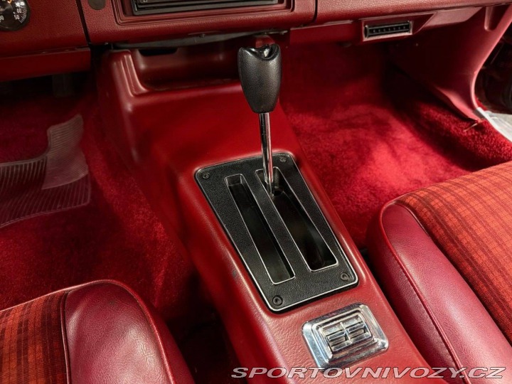 Chevrolet Camaro  1975