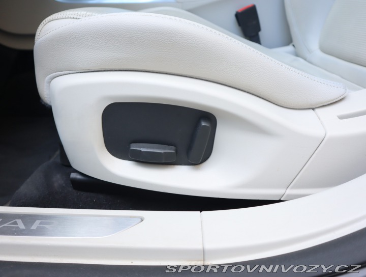 Jaguar I-Pace EV400 2018