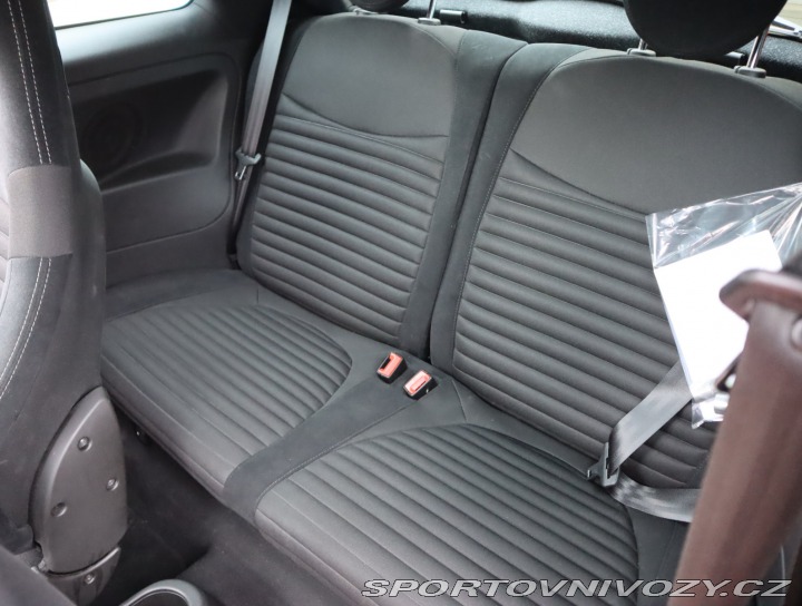 Fiat 500 Abarth 695 2024