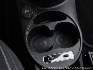 Fiat 500 Abarth 695 2024