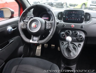 Fiat 500 Abarth 695 2024