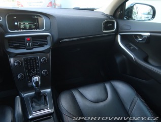 Volvo V40 Cross Country  2.0 T5 2015