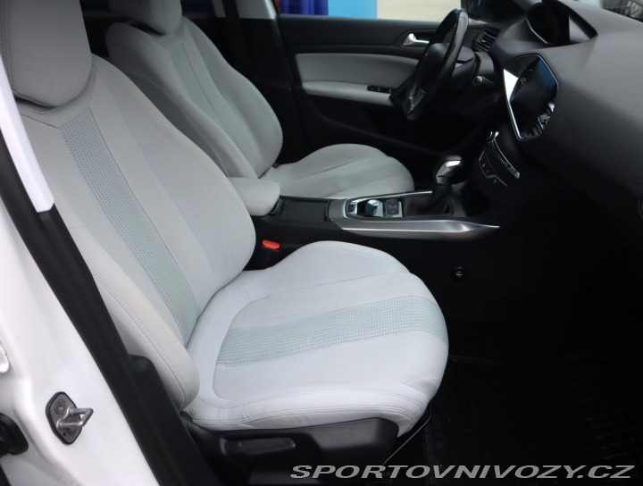 Peugeot 308 2.0 BlueHDi 2016