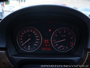 BMW 3 330 i 2010