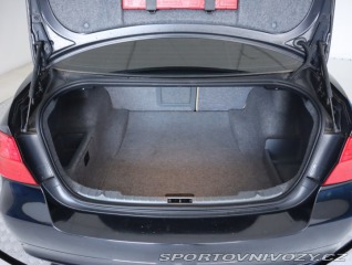 BMW 3 330 i 2010