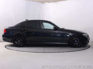 BMW 3 330 i 2010