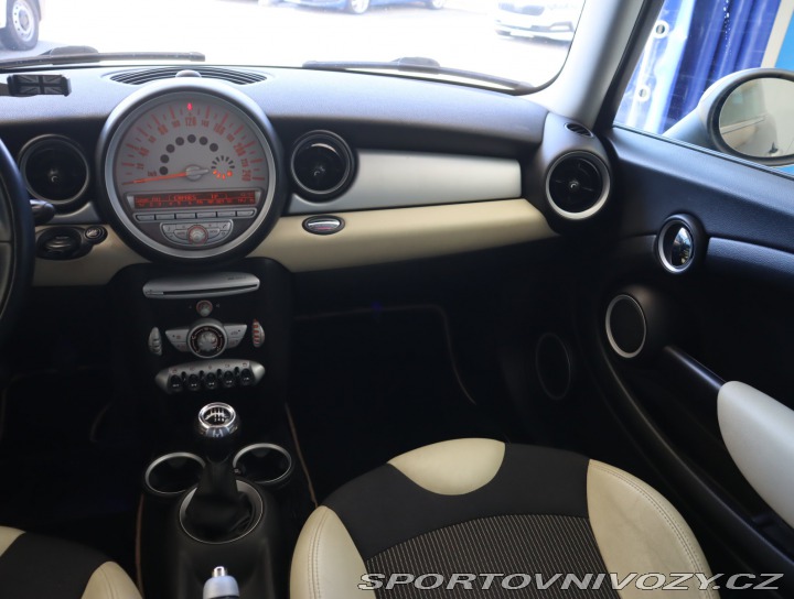 Mini Cooper Cooper D 2007