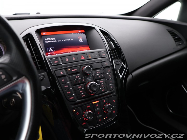 Opel Astra 2,0 T 206kW OPC Black Edi 2016