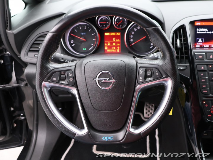 Opel Astra 2,0 T 206kW OPC Black Edi 2016