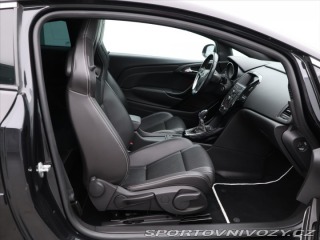 Opel Astra 2,0 T 206kW OPC Black Edi 2016