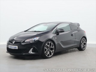 Opel Astra 2,0 T 206kW OPC Black Edi 2016