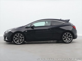 Opel Astra 2,0 T 206kW OPC Black Edi 2016