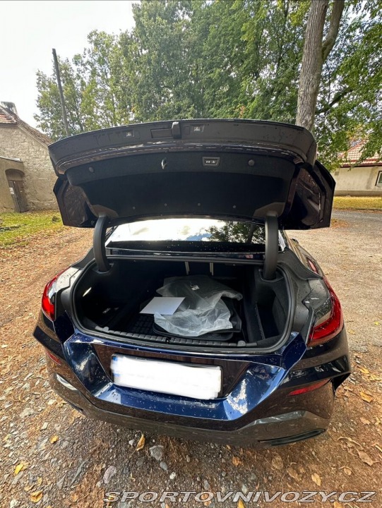 BMW 8 840i 1800