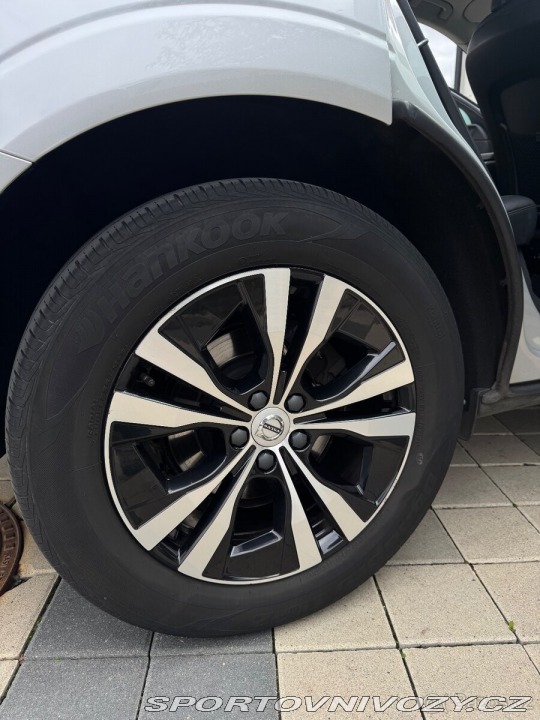 Volvo Ostatní modely XC60 2,0   D4 2020 2020