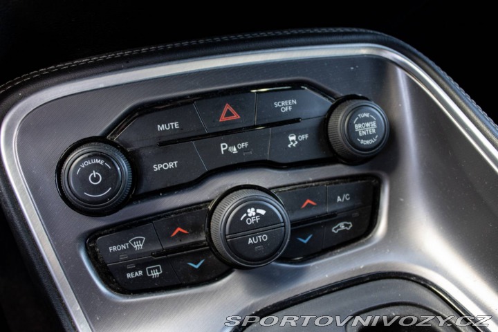 Dodge Challenger 3.6 SXT / 227kW / A8 / Z 2019