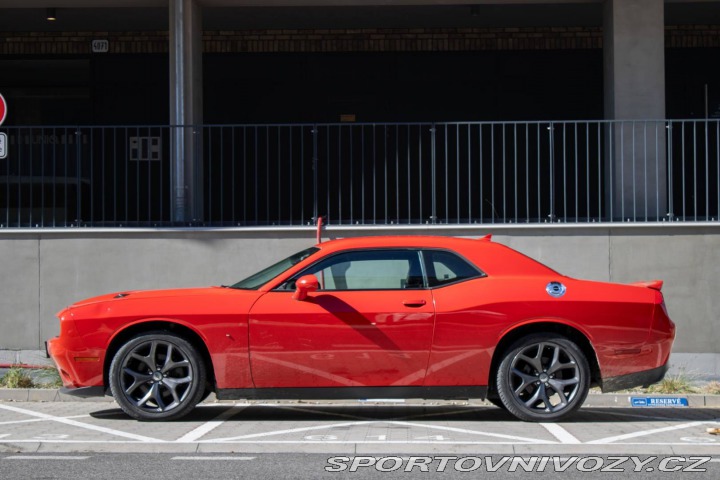 Dodge Challenger 3.6 SXT / 227kW / A8 / Z 2019
