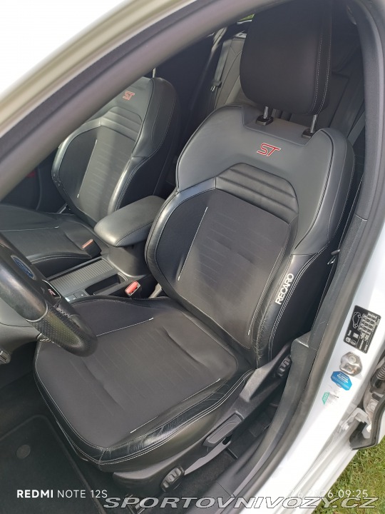 Ford Focus ST Performance Pack 2020
