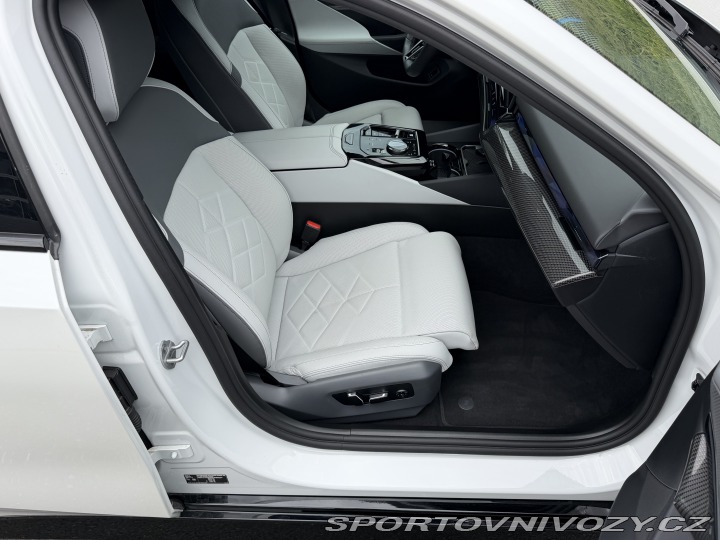 BMW 5 540D xDRIVE M SPORT Indiv 2025