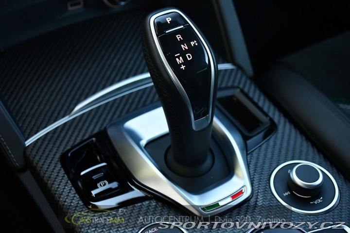 Alfa Romeo Stelvio 2.9 V6 Bi-T 520PS QUADRIF 2024