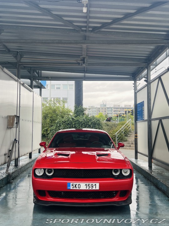 Dodge Challenger SXT PLUS 2015