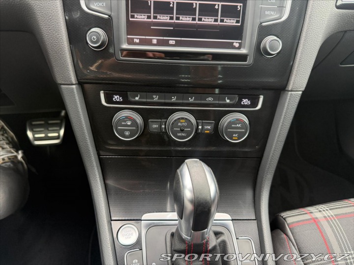 Volkswagen Golf 2.0 GTI DSG 2015