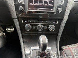 Volkswagen Golf 2.0 GTI DSG 2015