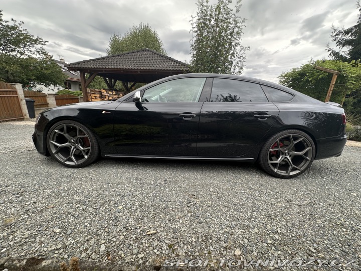 Audi S5 Sportback 2011