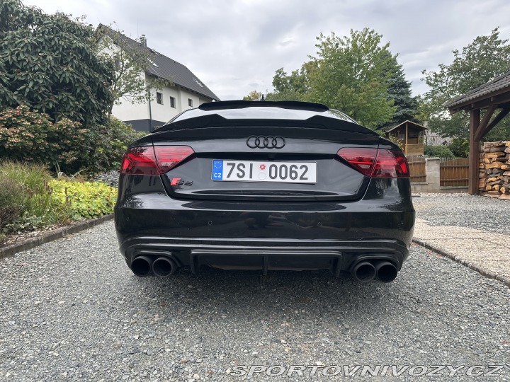 Audi S5 Sportback 2011